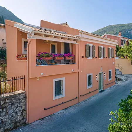 The Botzos - Terracotta & Olive Apartman Doukádes