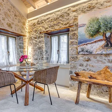 Apartment The Botzos - Terracotta & Olive Doukádes