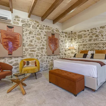 The Botzos - Terracotta & Olive Apartment